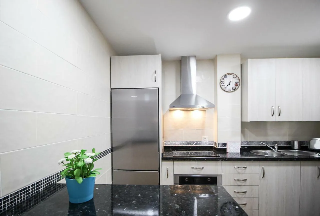 מאלגה Palacios 6, Nuevo, Playa, Barrio Tranquilo, Todos Los Servicios, Pa 0*,